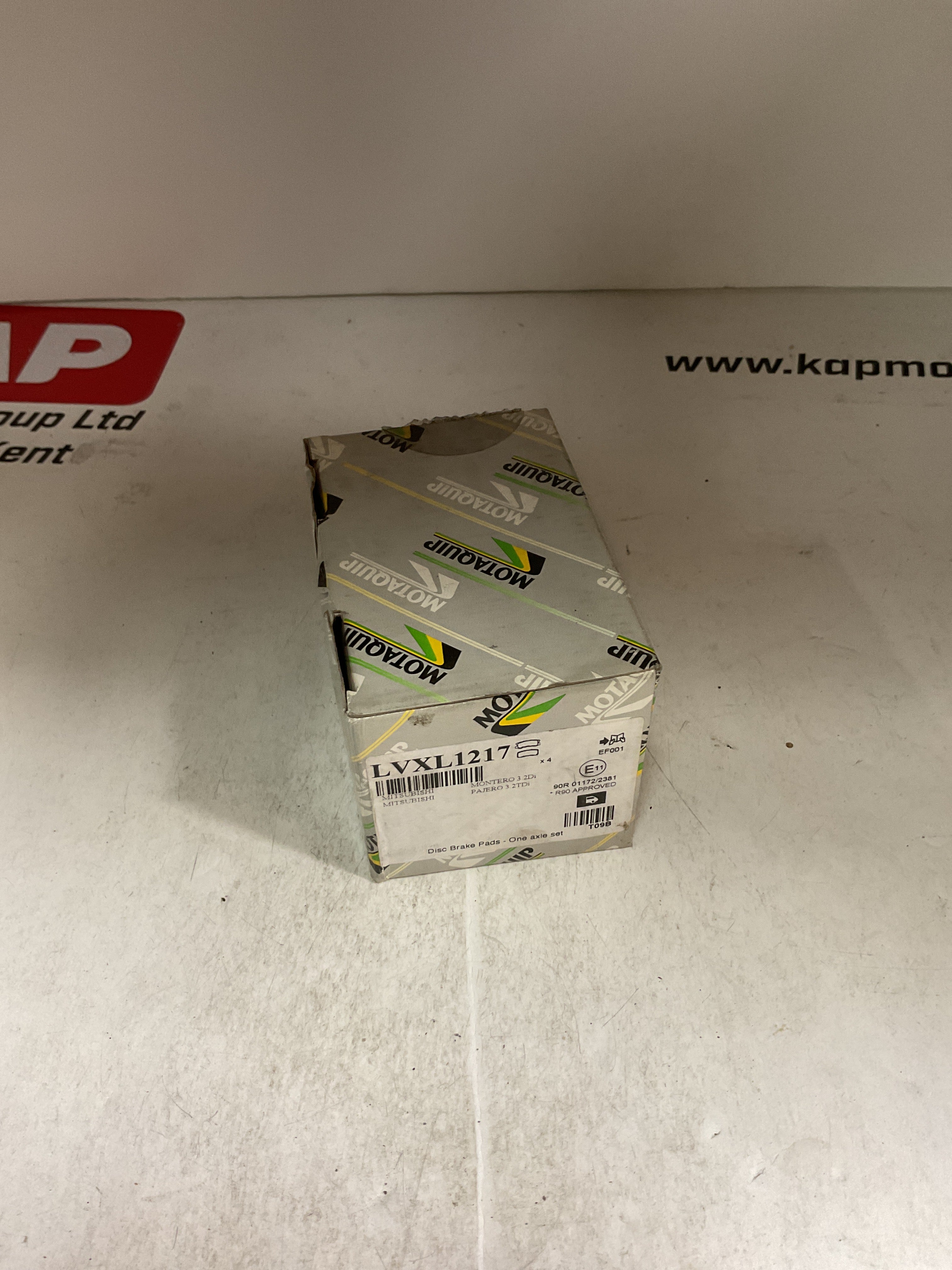 MOTAQUIP M:4 Rr Br Pads LVXL1217
