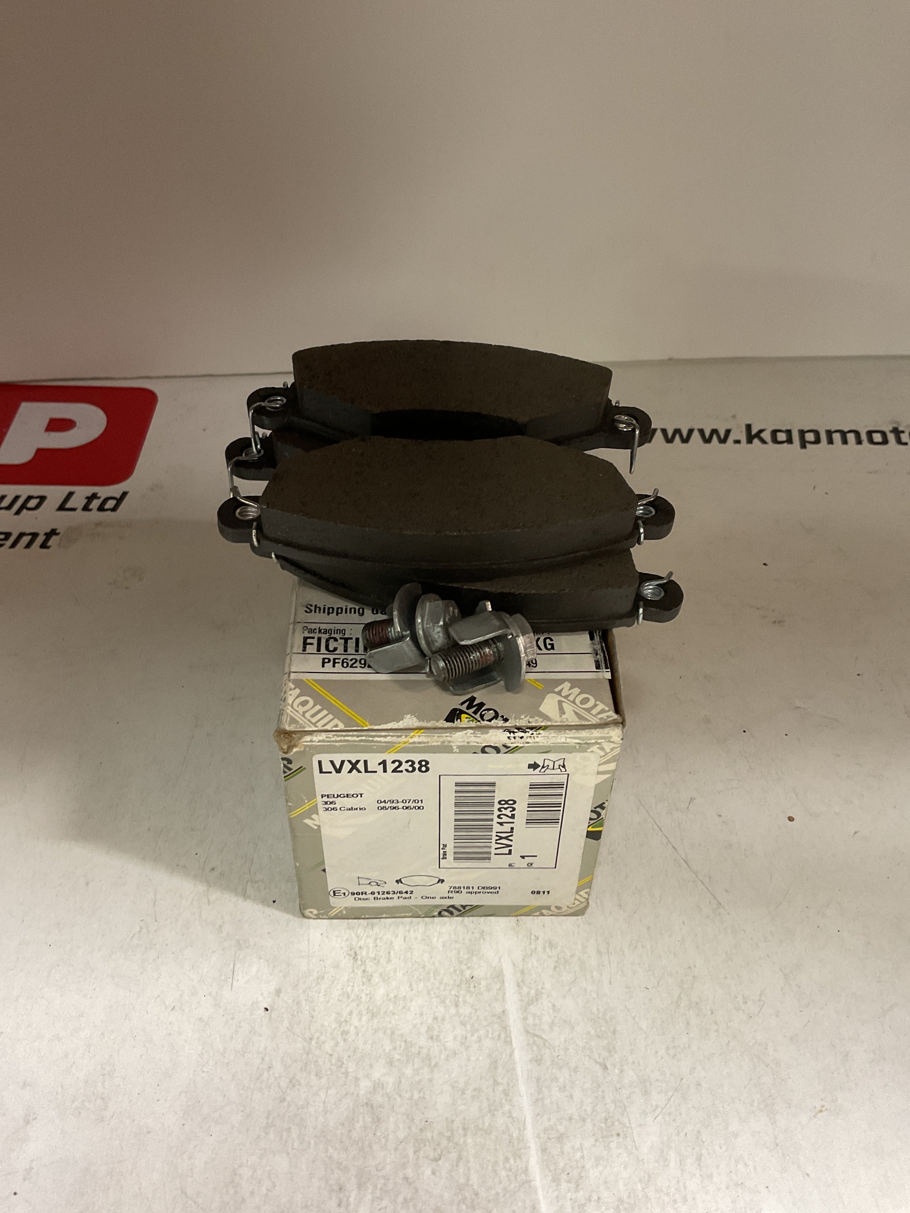 MOTAQUIP M:4 Fr Br Pads LVXL1238
